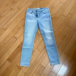 Good American Light Blue Women's Jeans.